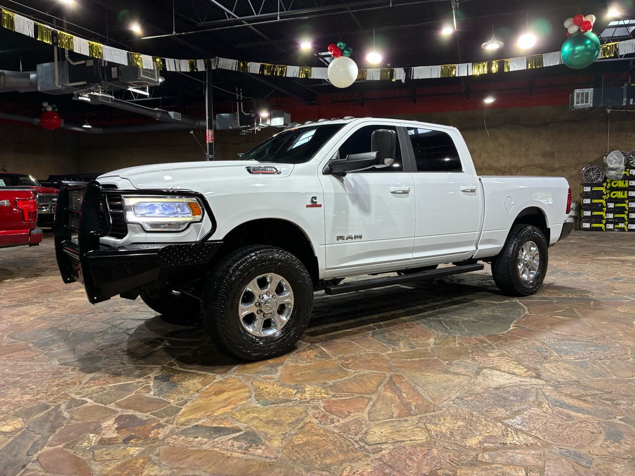 RAM 2500 Big Horn 4x4 Crew Cab 6'4" Box 2020