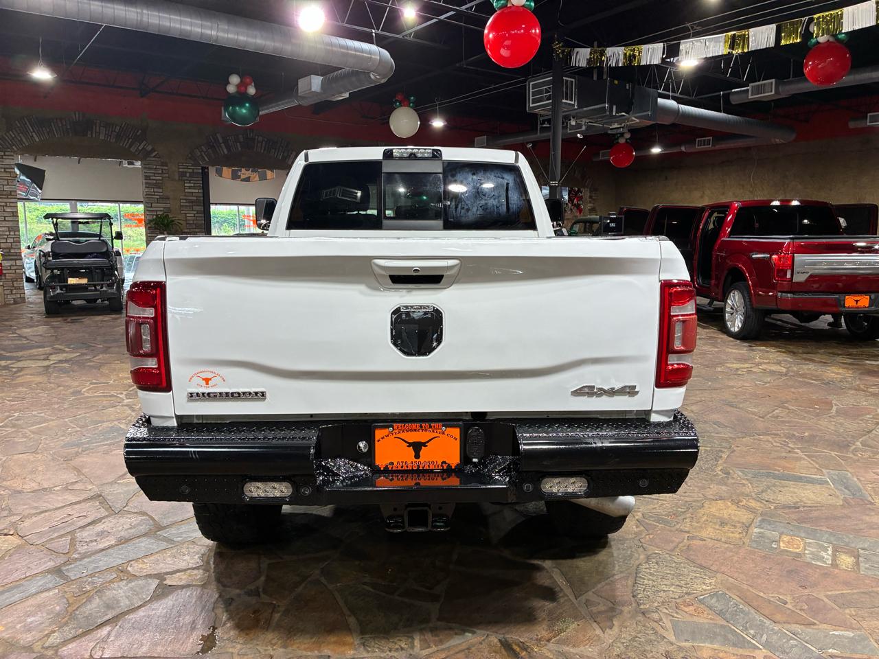 RAM 2500 Big Horn 4x4 Crew Cab 6'4" Box 2020