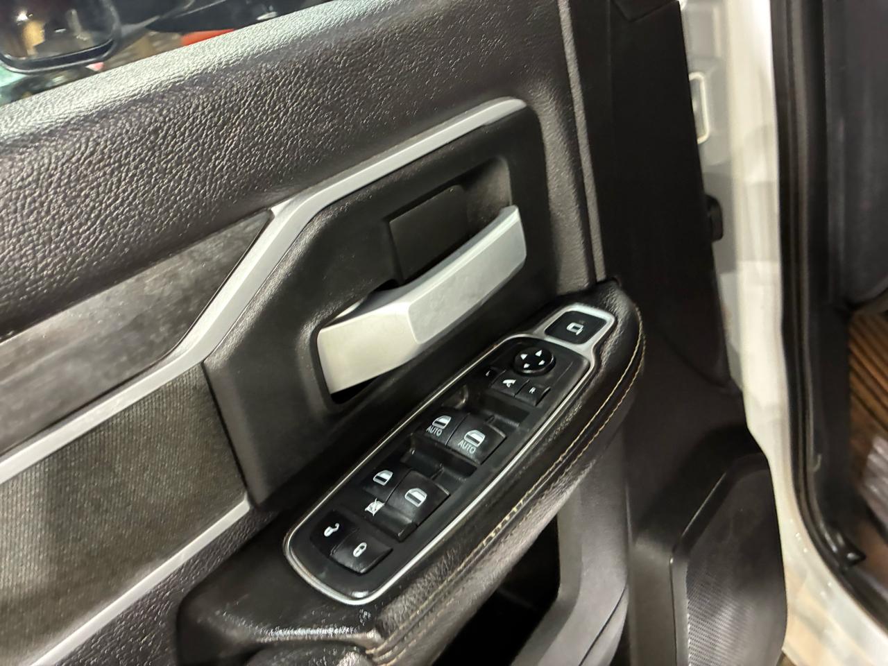 RAM 2500 Big Horn 4x4 Crew Cab 6'4" Box 2020