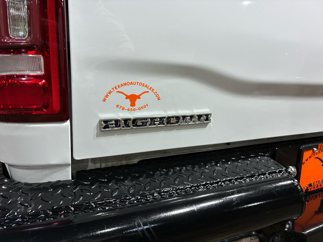 RAM 2500 Big Horn 4x4 Crew Cab 6'4" Box 2020