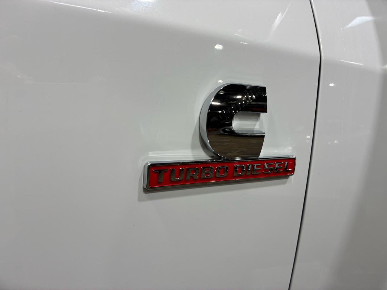 RAM 2500 Big Horn 4x4 Crew Cab 6'4" Box 2020