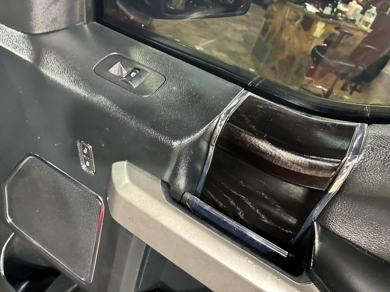 Ford F-150 Platinum SuperCrew 4WD 2019