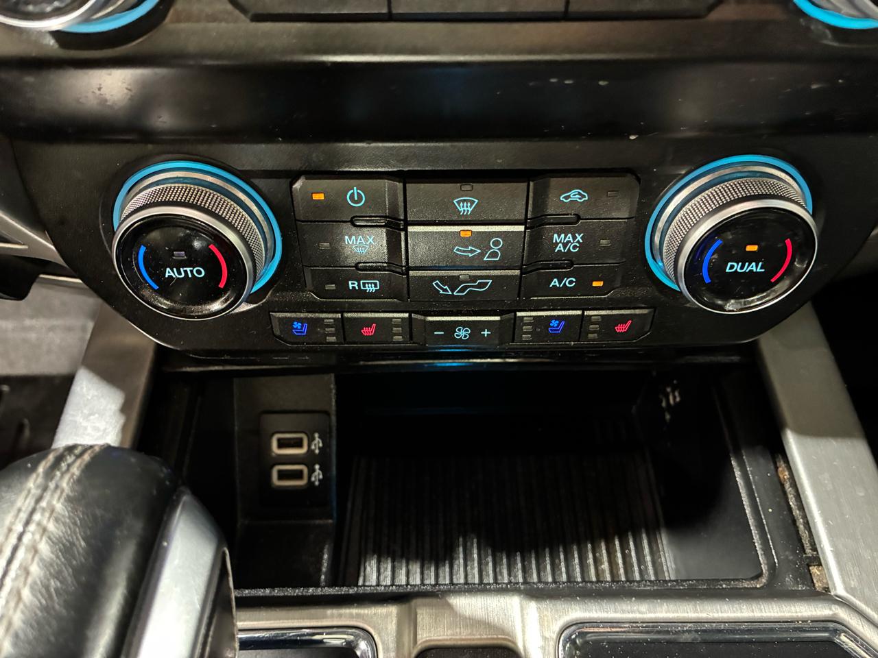 Ford F-150 Platinum SuperCrew 4WD 2019