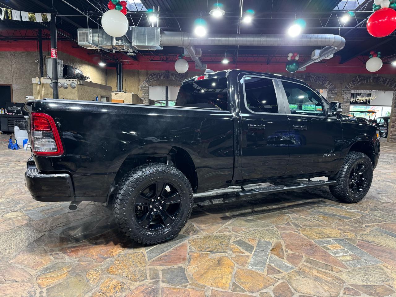 RAM 1500 Big Horn 4x4 Quad Cab 6'4" Box 2021