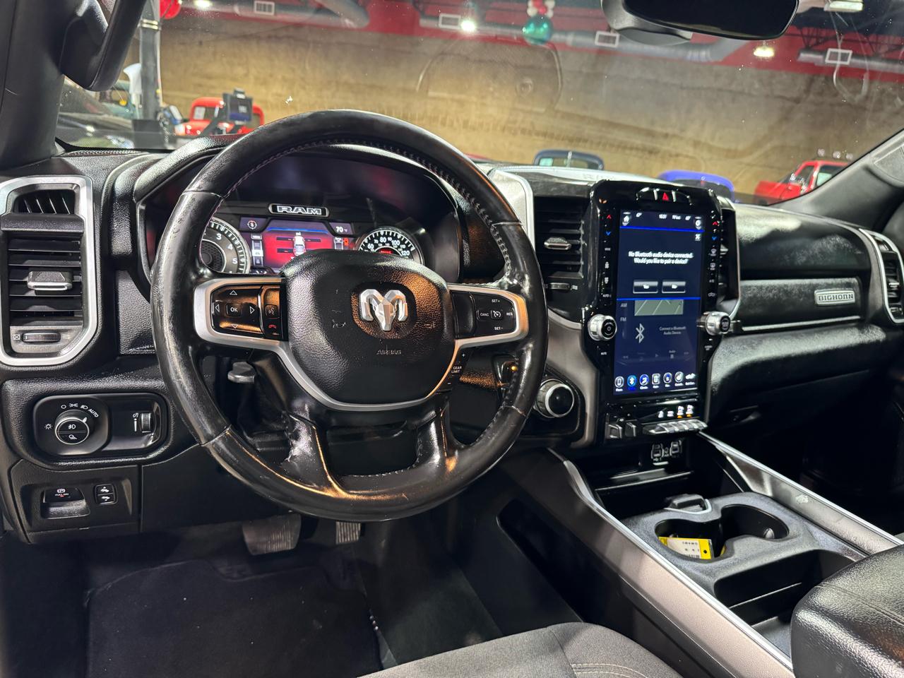 RAM 1500 Big Horn 4x4 Quad Cab 6'4" Box 2021