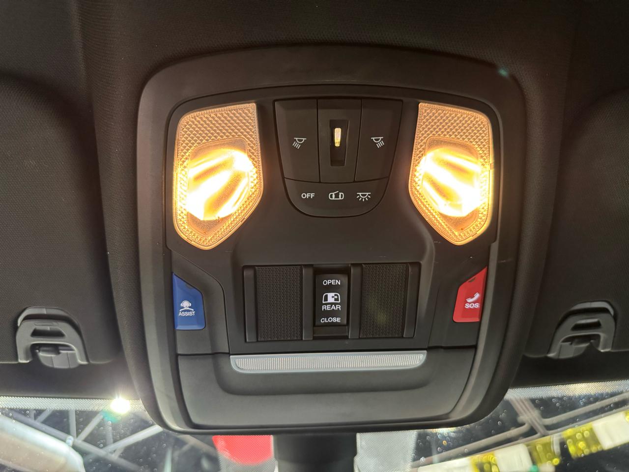 RAM 1500 Big Horn 4x4 Quad Cab 6'4" Box 2021