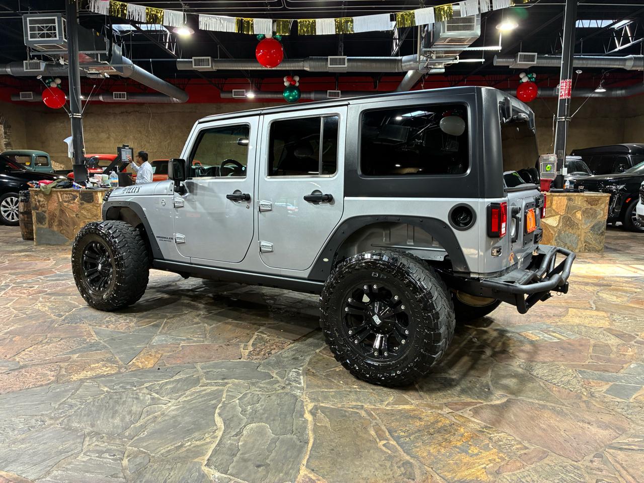 Jeep Wrangler Unlimited 4WD 4dr Willys Wheeler 2015