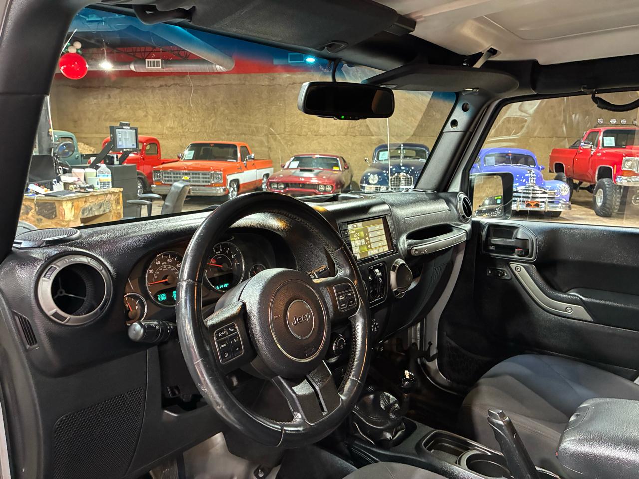 Jeep Wrangler Unlimited 4WD 4dr Willys Wheeler 2015