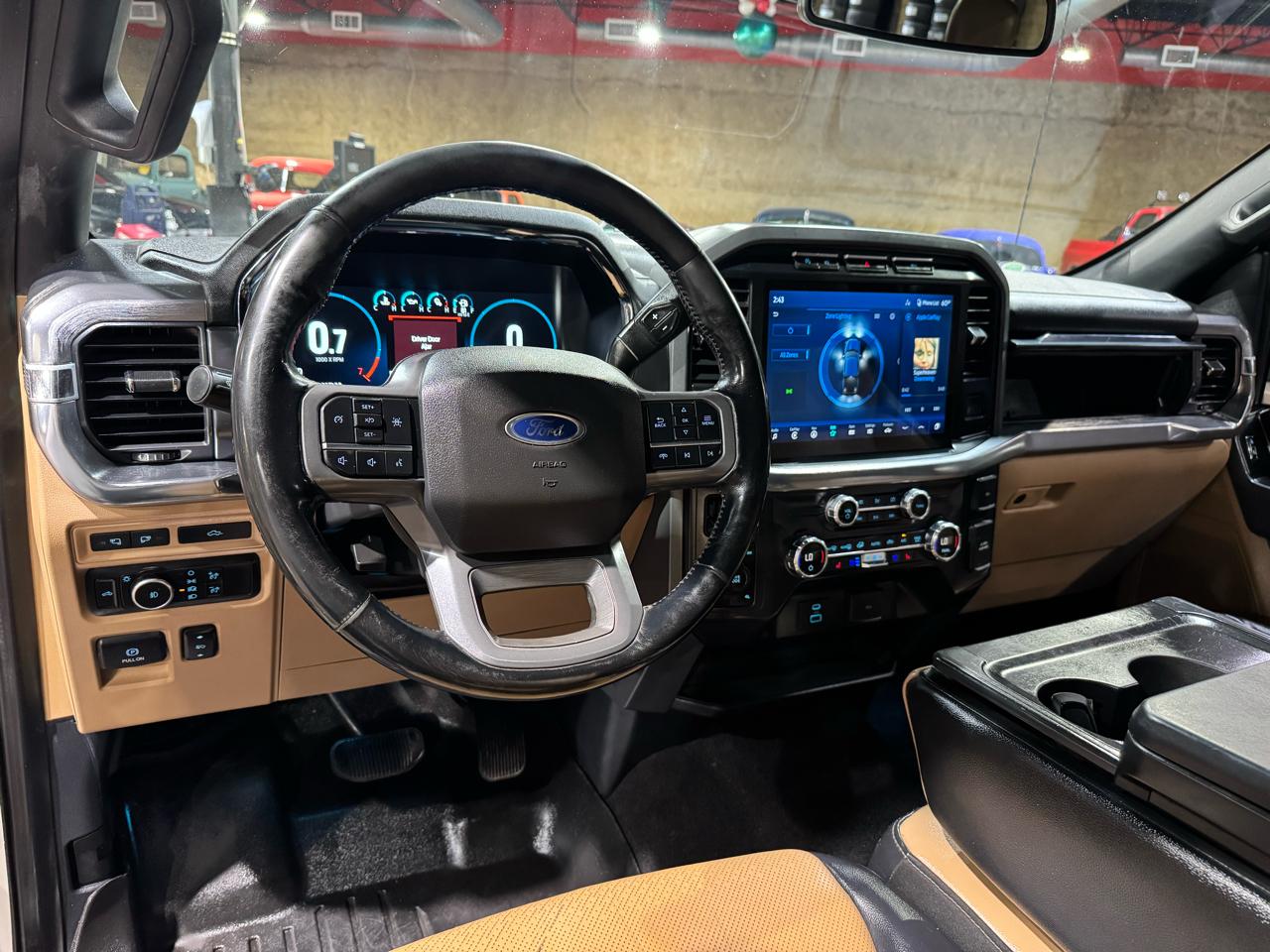 Ford F-150 4WD SuperCrew 157" Lariat w/HD Payload Pkg 2021