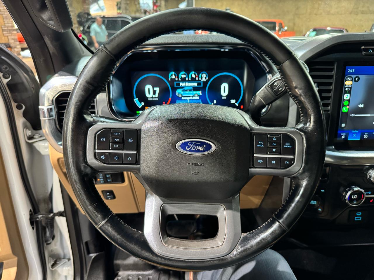 Ford F-150 4WD SuperCrew 157" Lariat w/HD Payload Pkg 2021