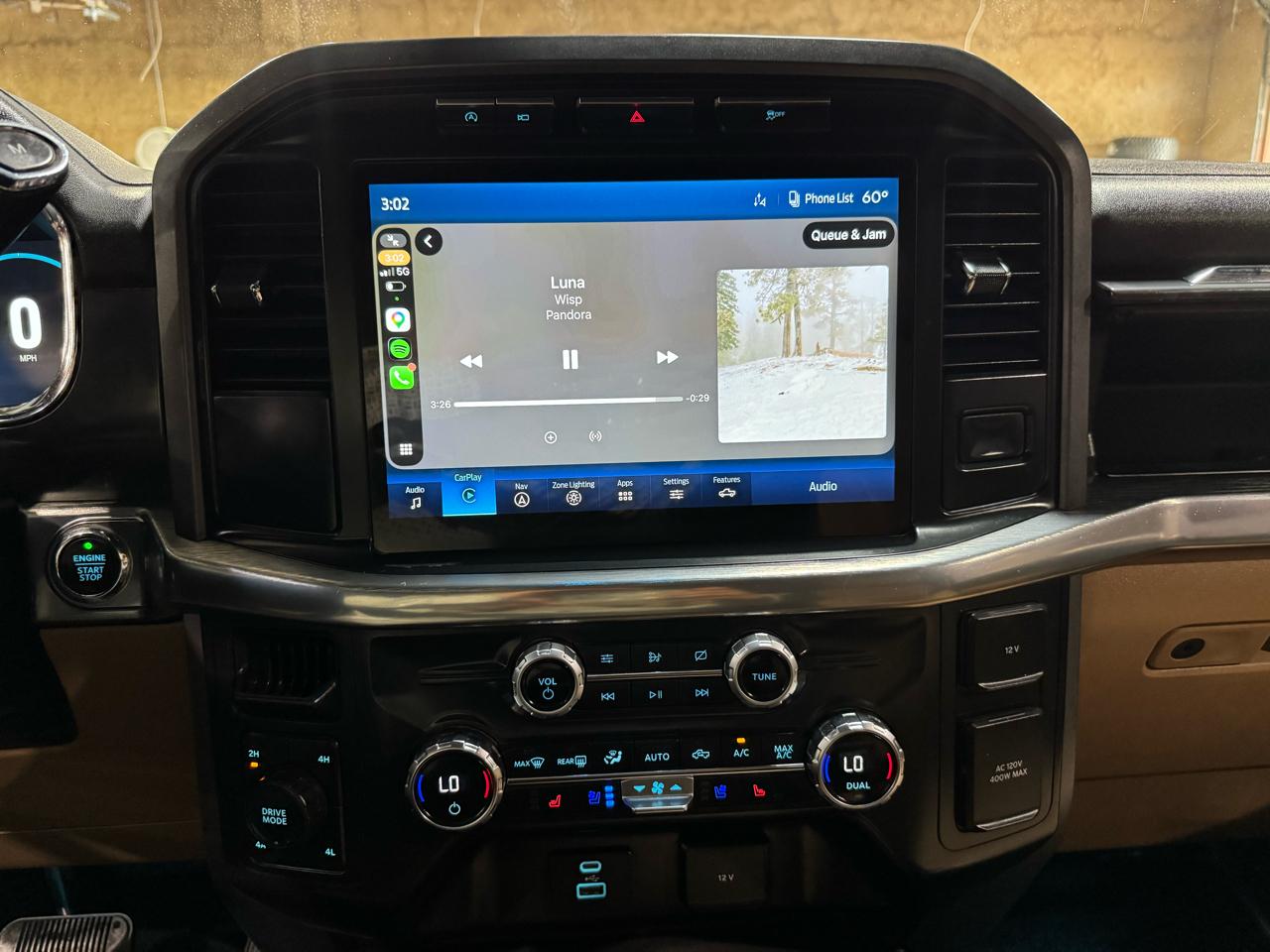 Ford F-150 4WD SuperCrew 157" Lariat w/HD Payload Pkg 2021