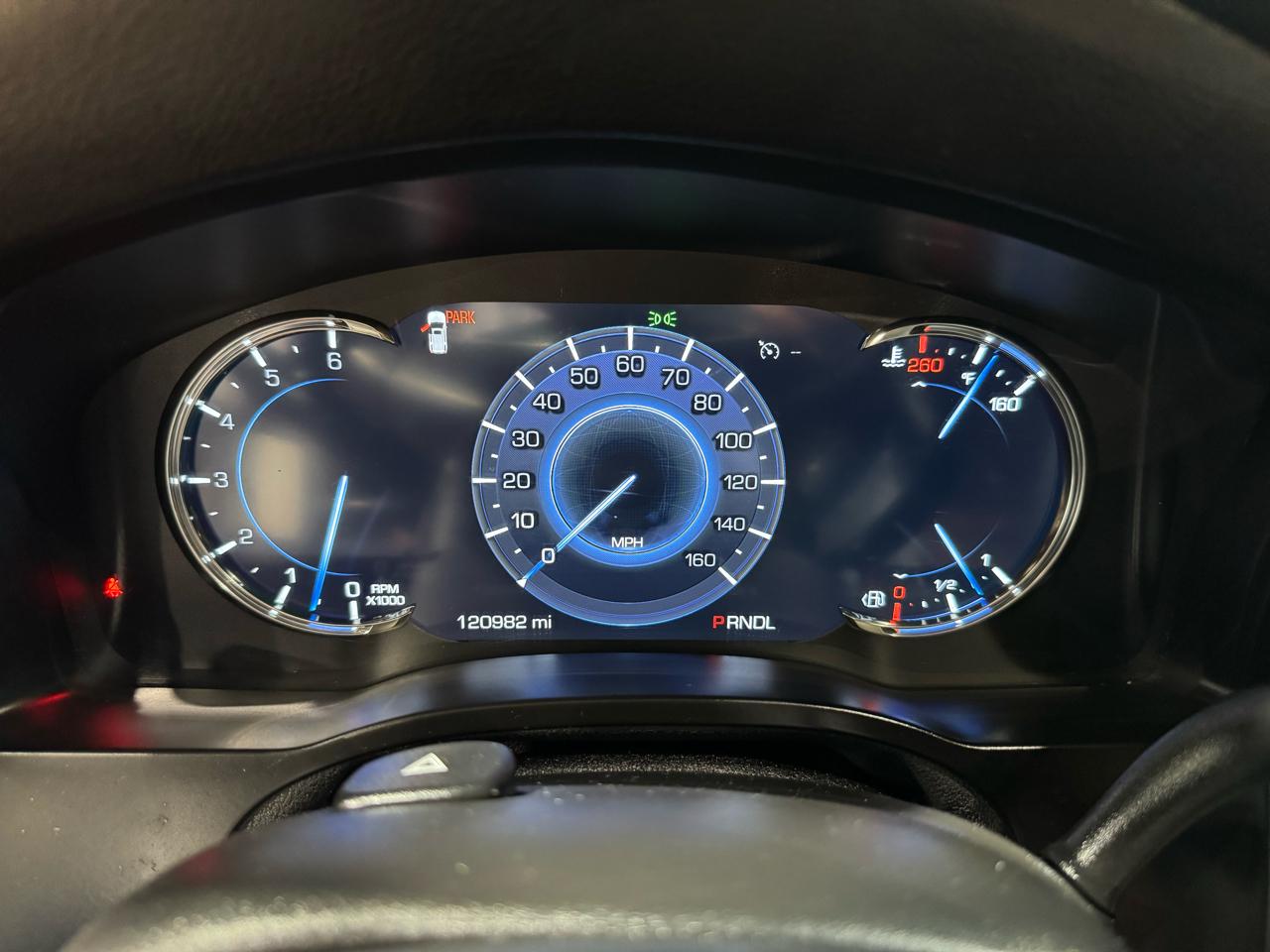 Cadillac Escalade ESV 4WD 4dr Luxury 2018
