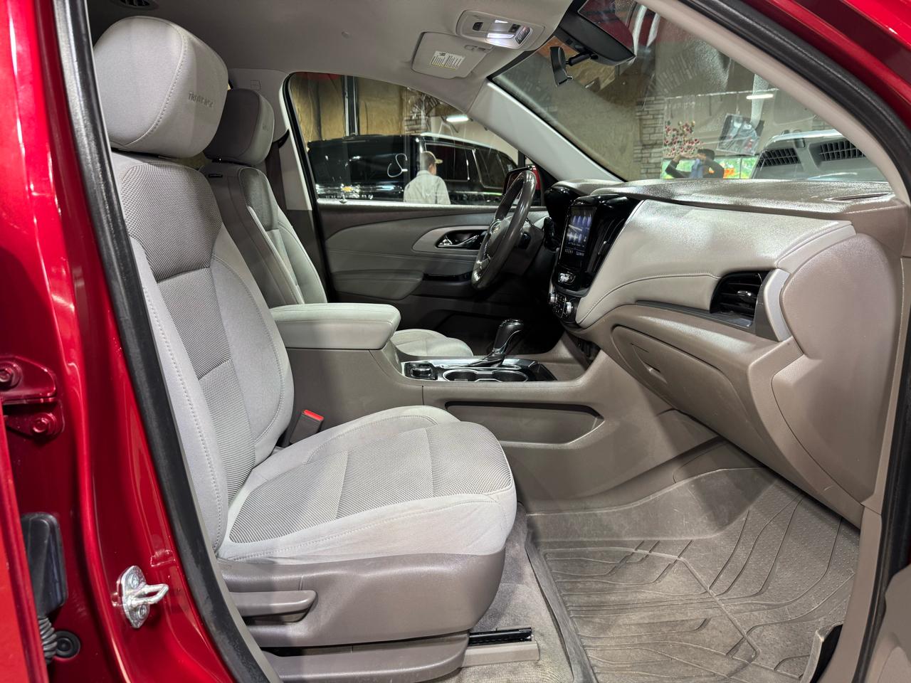 Chevrolet Traverse FWD 4dr LT Cloth w/1LT 2020