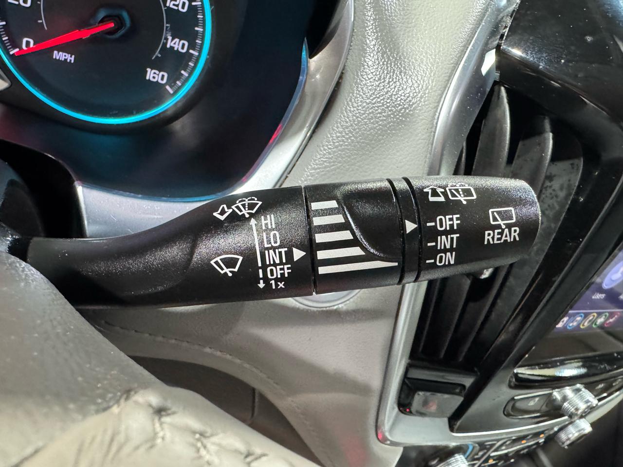 Chevrolet Traverse FWD 4dr LT Cloth w/1LT 2020