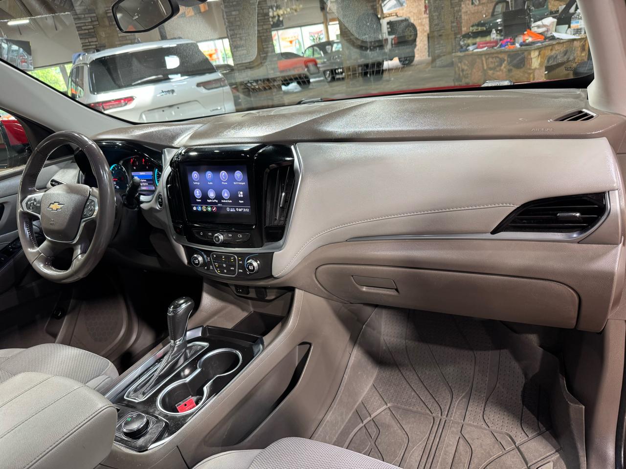Chevrolet Traverse FWD 4dr LT Cloth w/1LT 2020