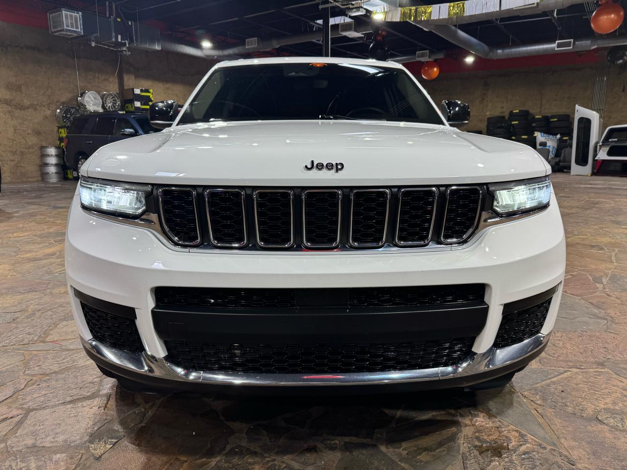 Jeep Grand Cherokee L Laredo 4x2 2023