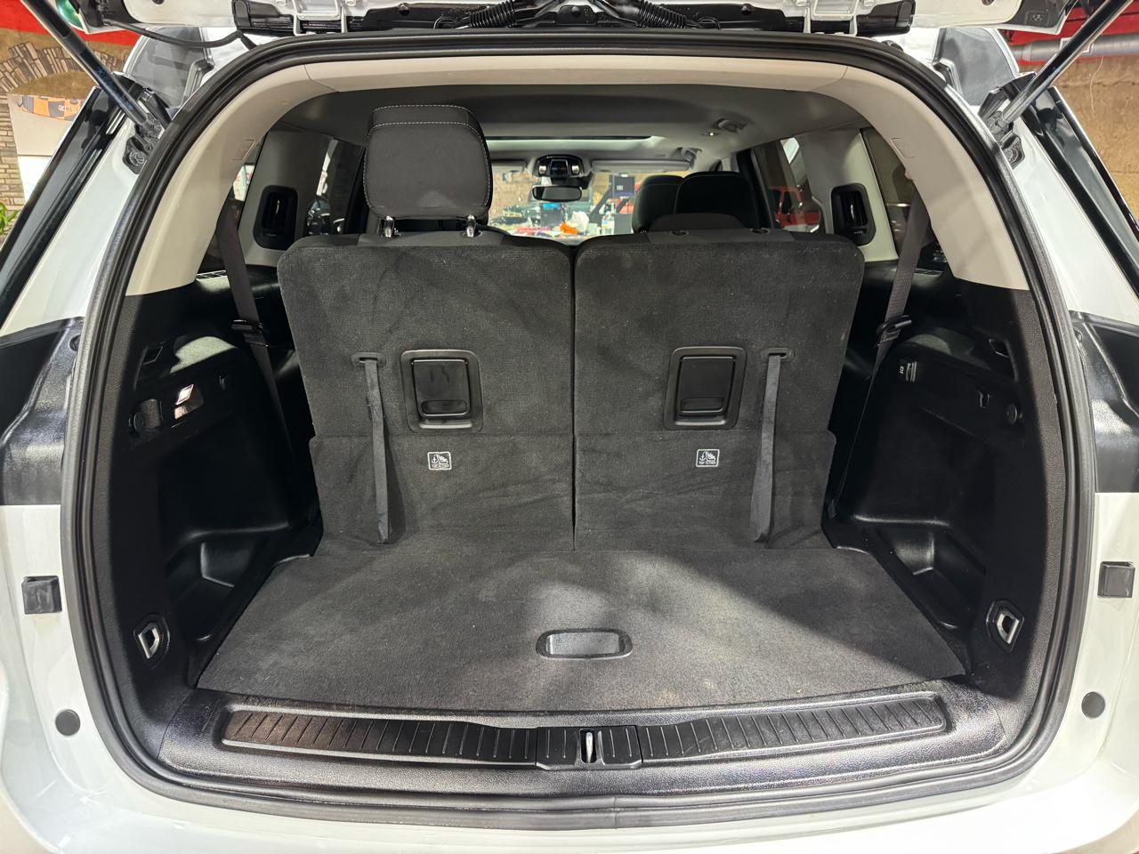 Jeep Grand Cherokee L Laredo 4x2 2023