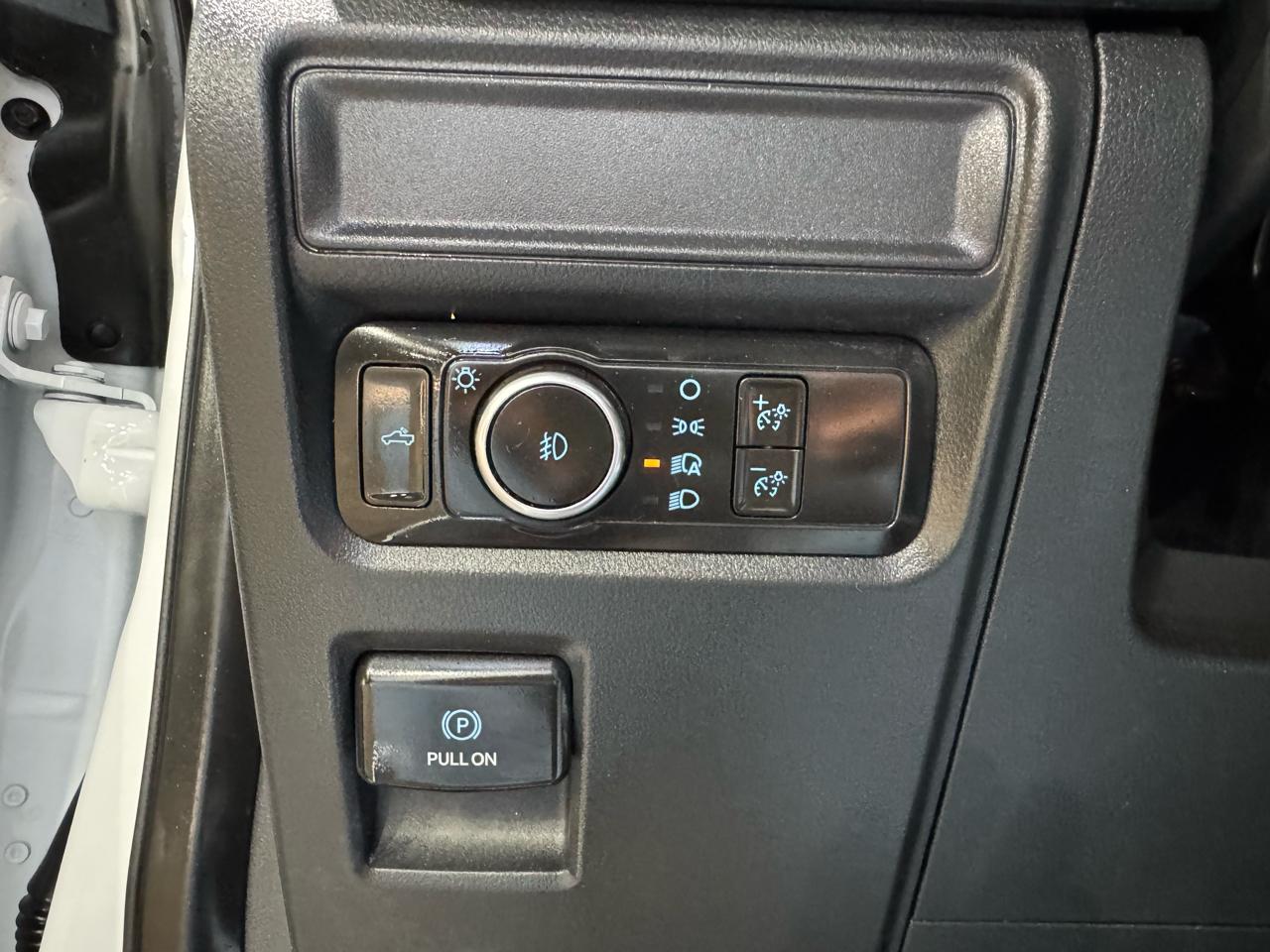 Ford F-150 STX 4WD SuperCrew 5.5' Box 2021