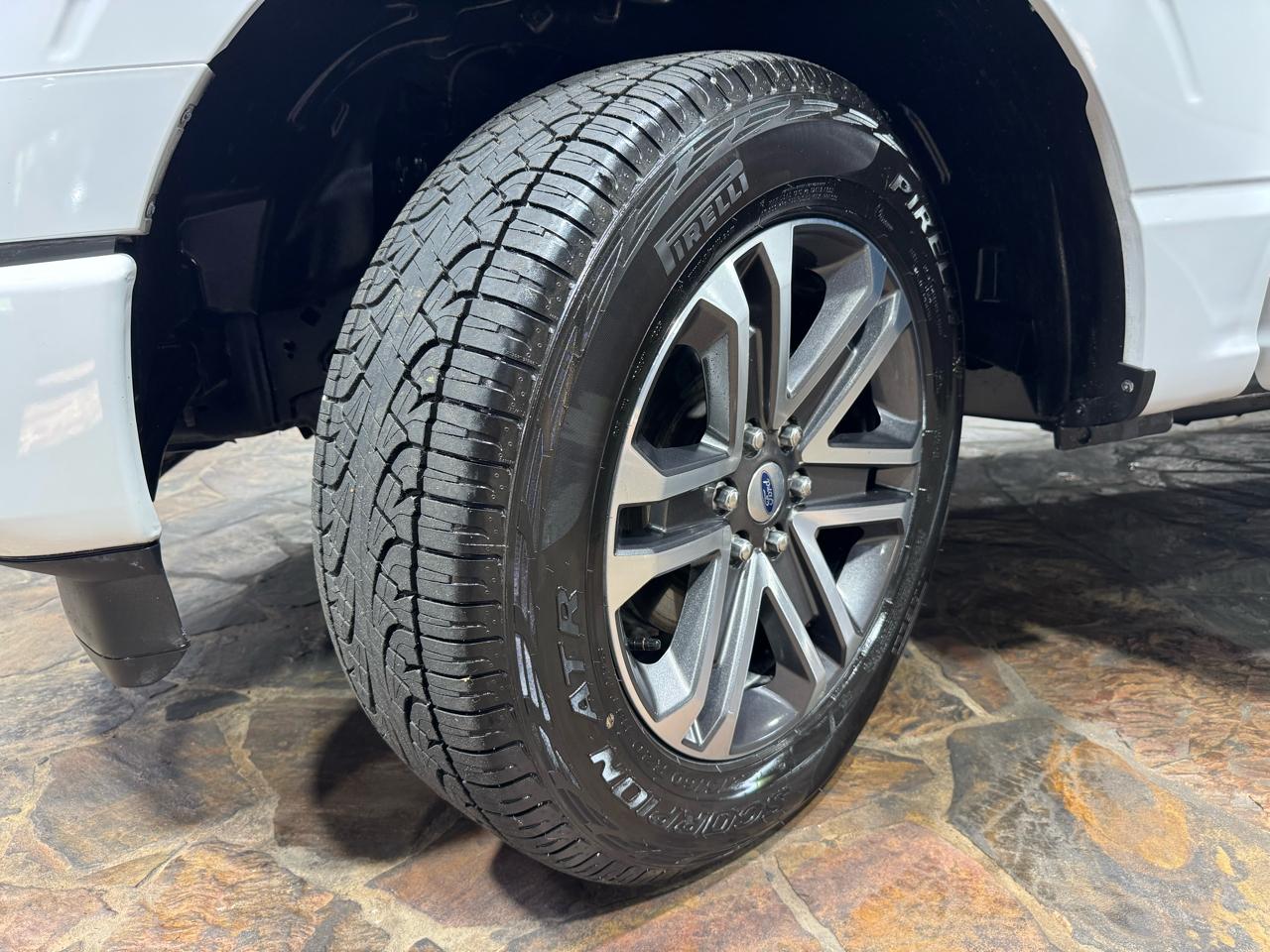 Ford F-150 STX 4WD SuperCrew 5.5' Box 2021
