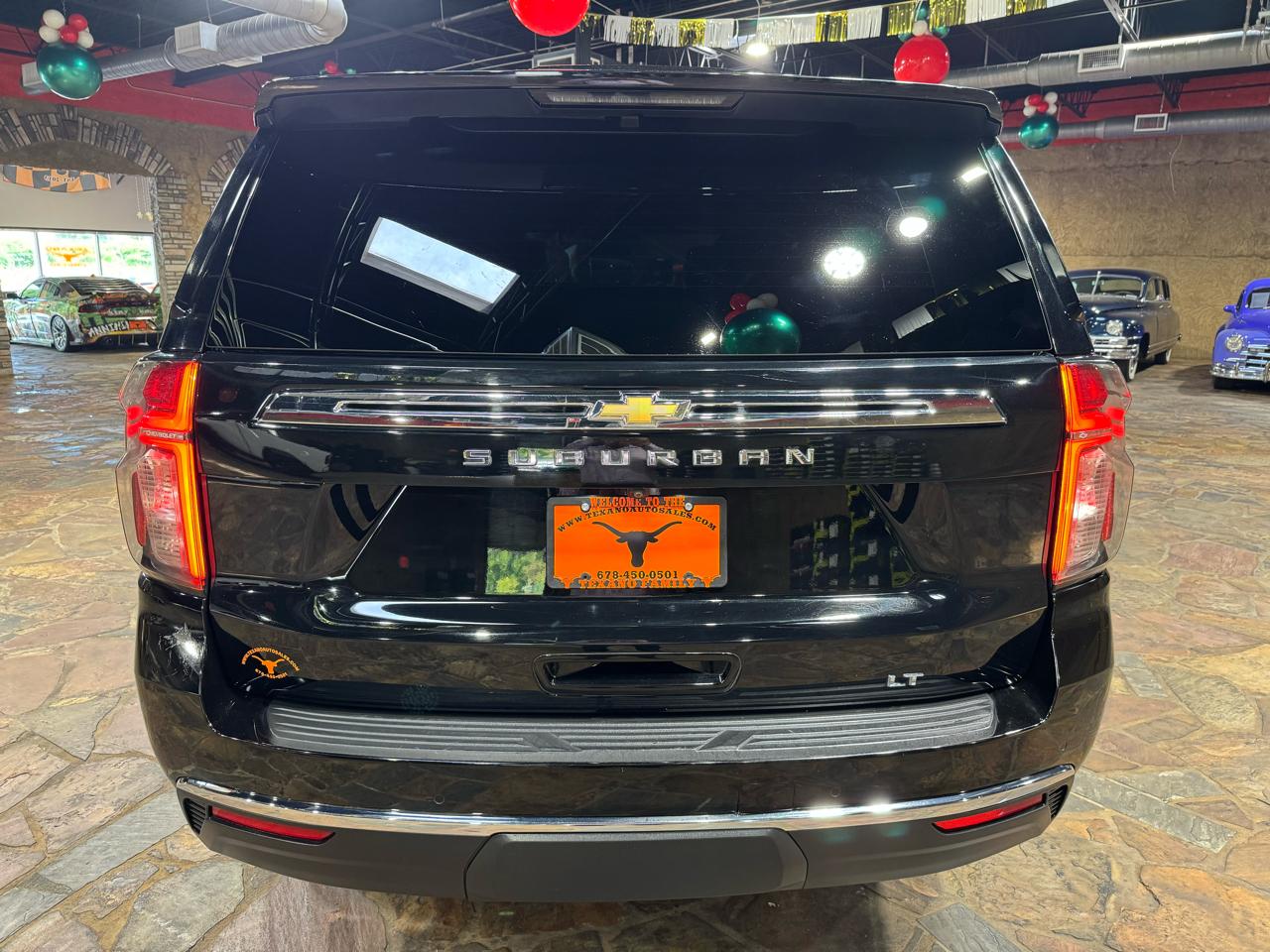 Chevrolet Suburban 2WD 4dr LT 2023