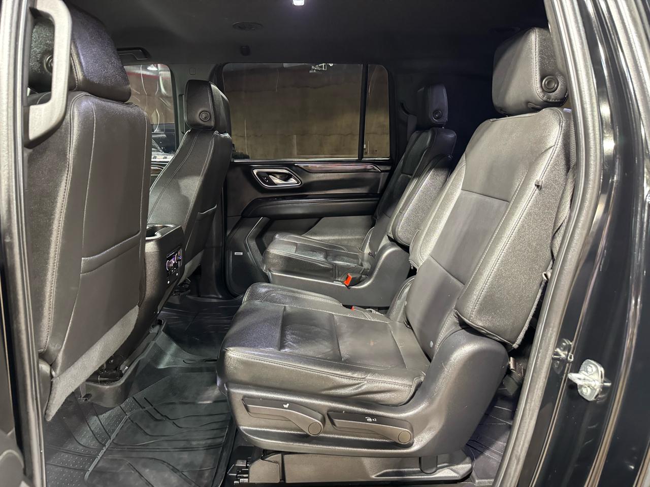 Chevrolet Suburban 2WD 4dr LT 2023