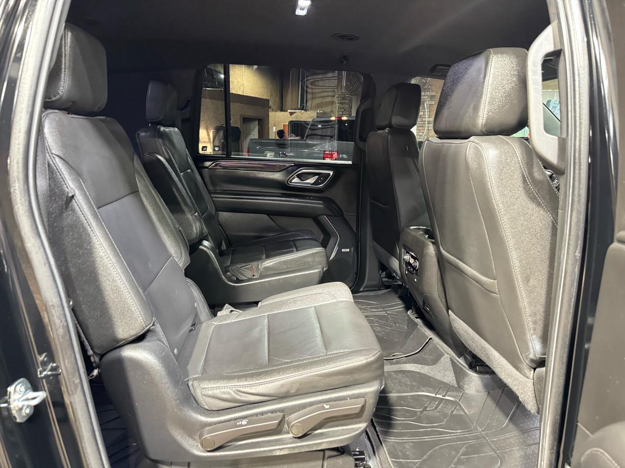 Chevrolet Suburban 2WD 4dr LT 2023