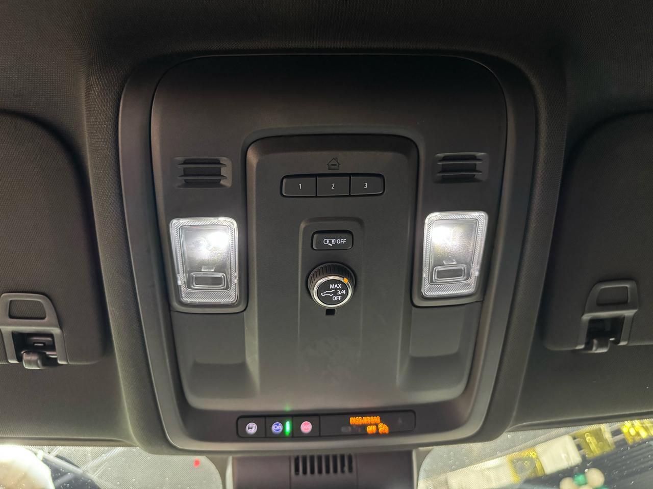 Chevrolet Suburban 2WD 4dr LT 2023