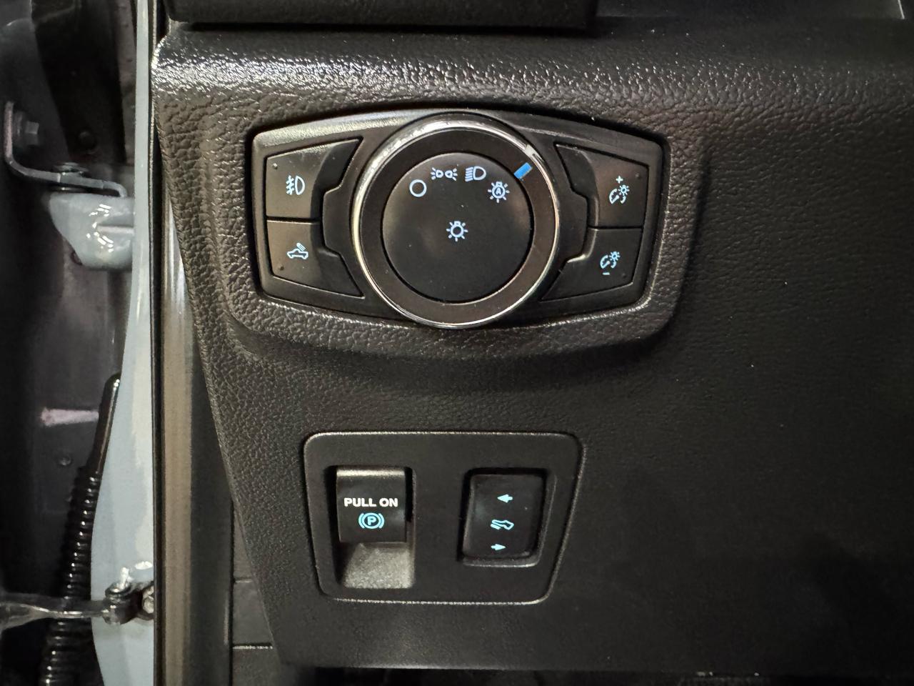 Ford F-150 XLT SuperCrew 5.5-ft. Bed 4WD 2019