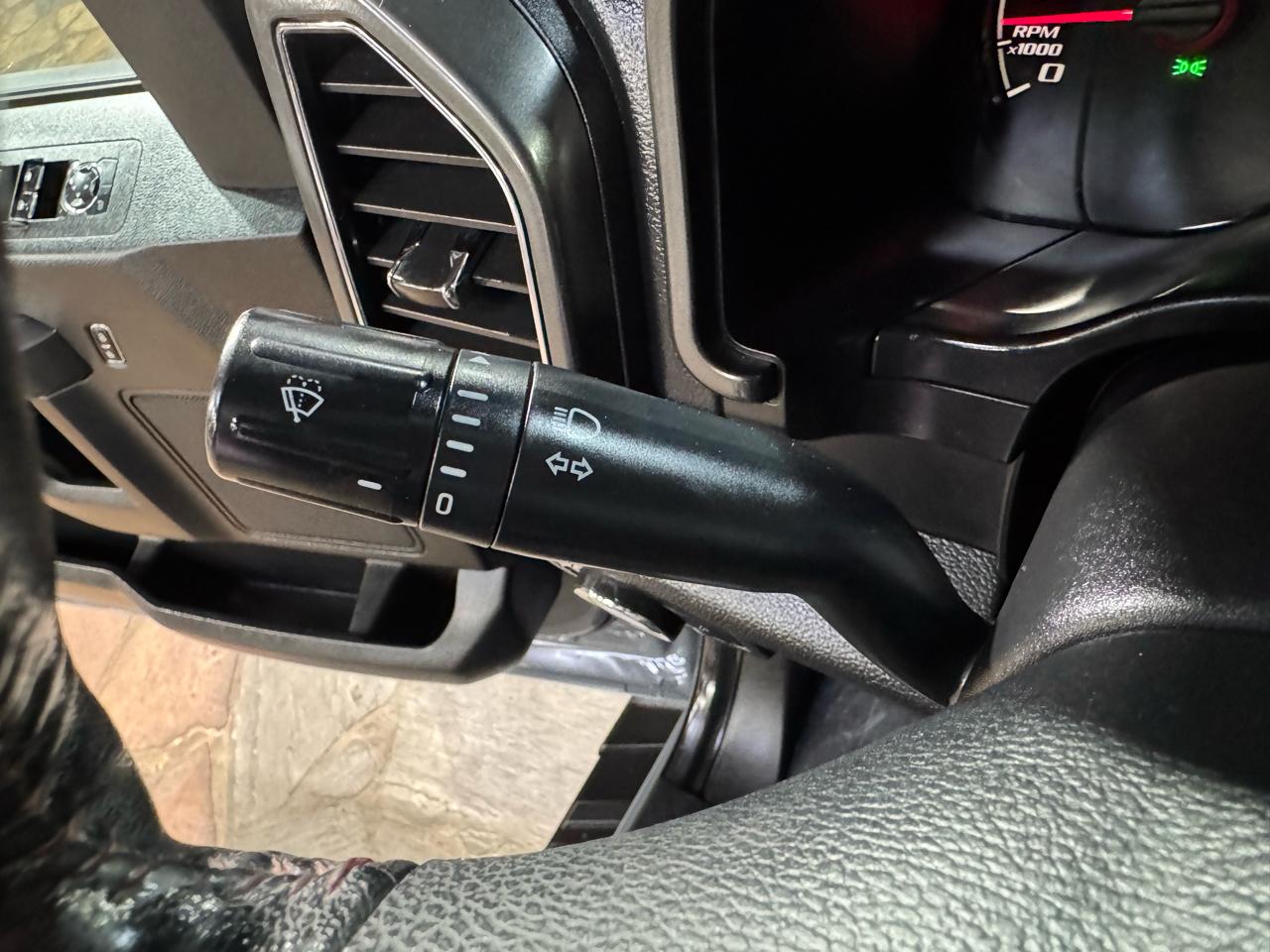 Ford F-150 XLT SuperCrew 5.5-ft. Bed 4WD 2019