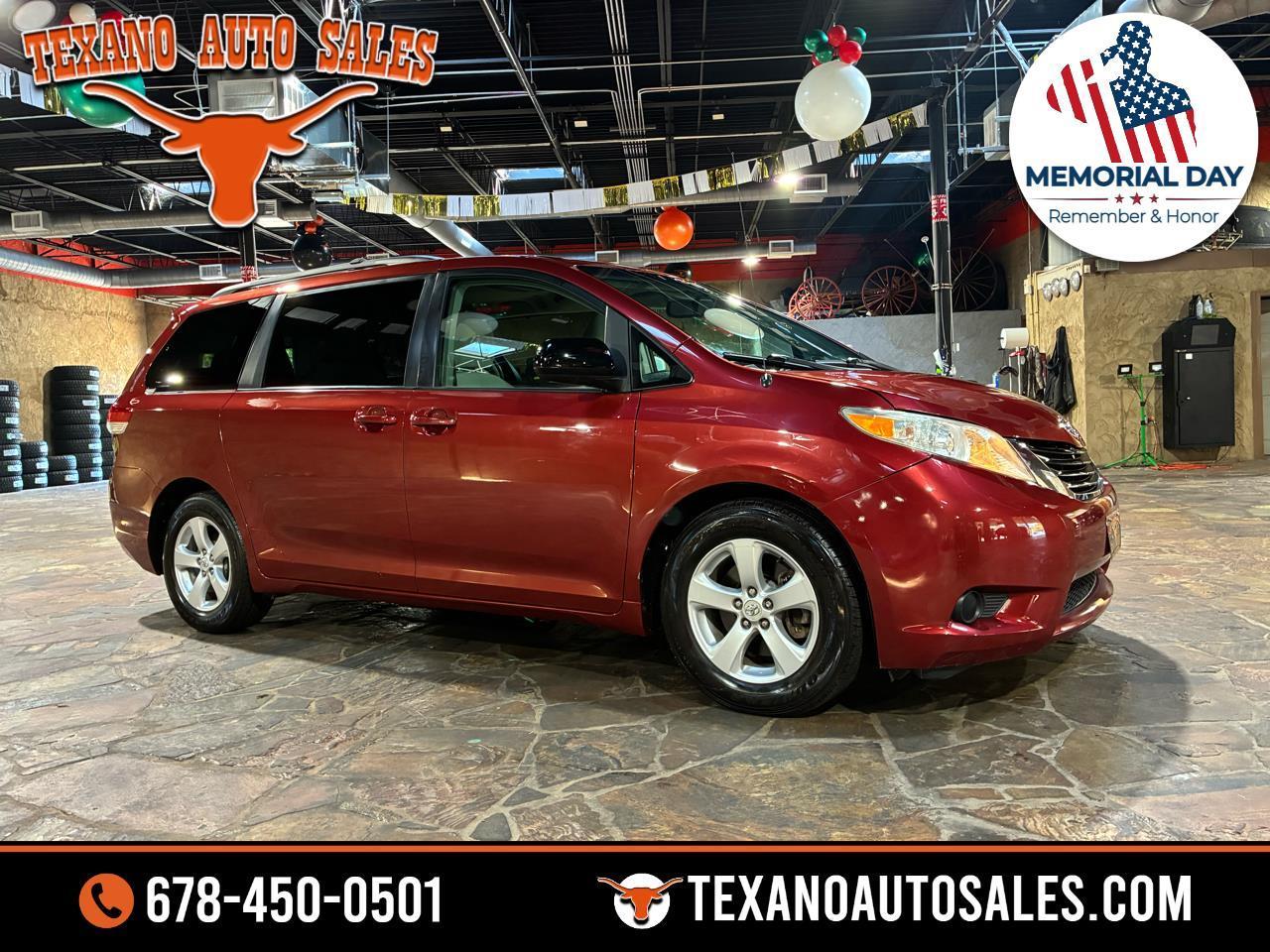 2011 Toyota Sienna 5dr 7-Pass Van V6 LE FWD (Natl)