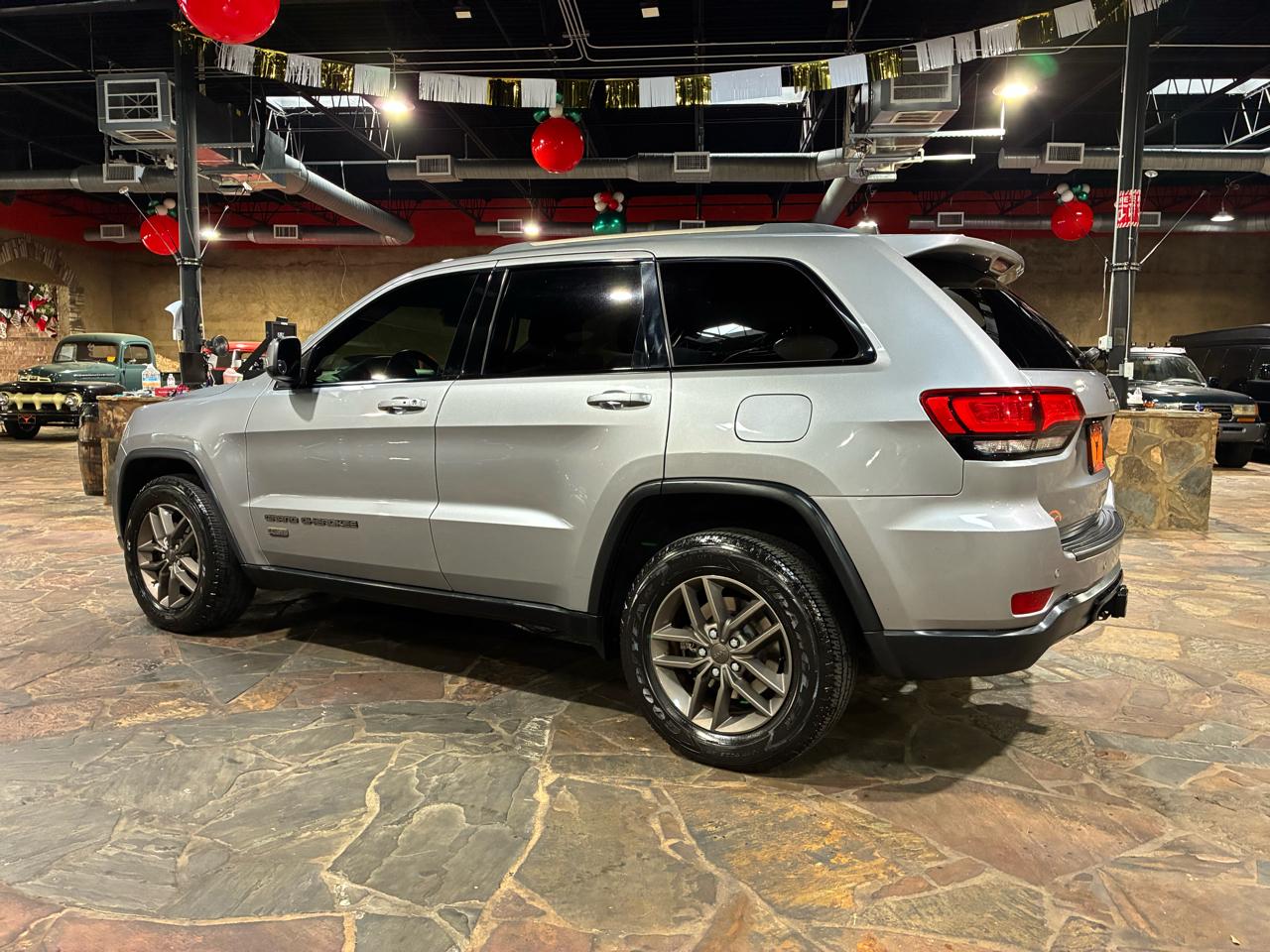 Jeep Grand Cherokee 75th Anniversary Edition 4x2 *Ltd Avail* 2017