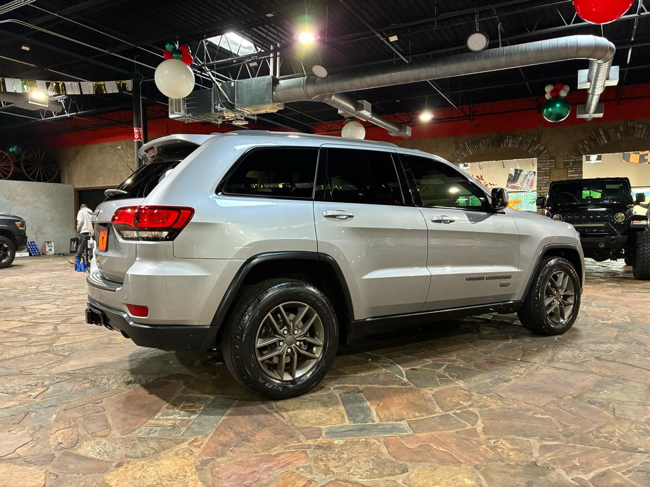 Jeep Grand Cherokee 75th Anniversary Edition 4x2 *Ltd Avail* 2017