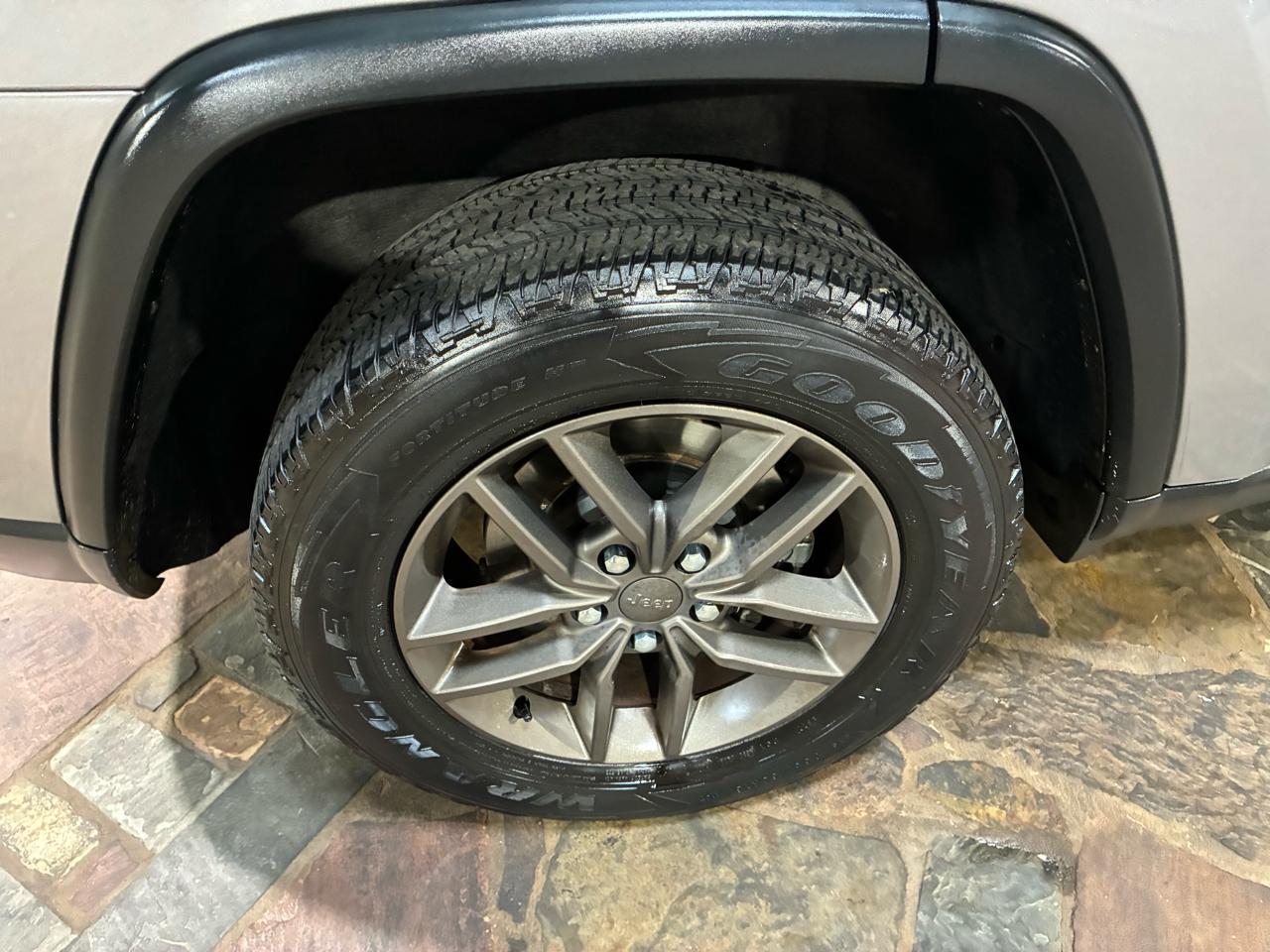 Jeep Grand Cherokee 75th Anniversary Edition 4x2 *Ltd Avail* 2017