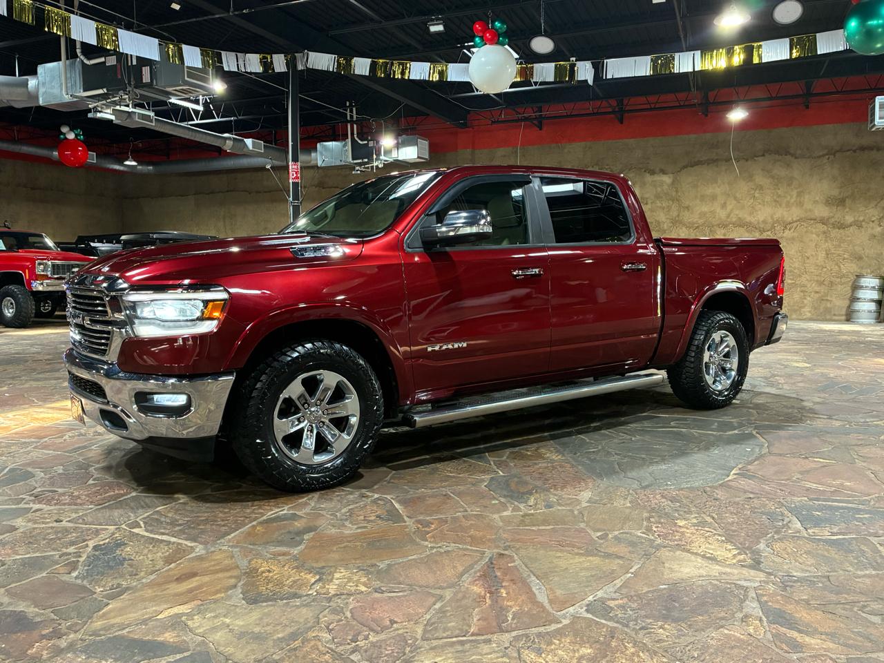 RAM 1500 Laramie 4x2 Crew Cab 5'7" Box 2019