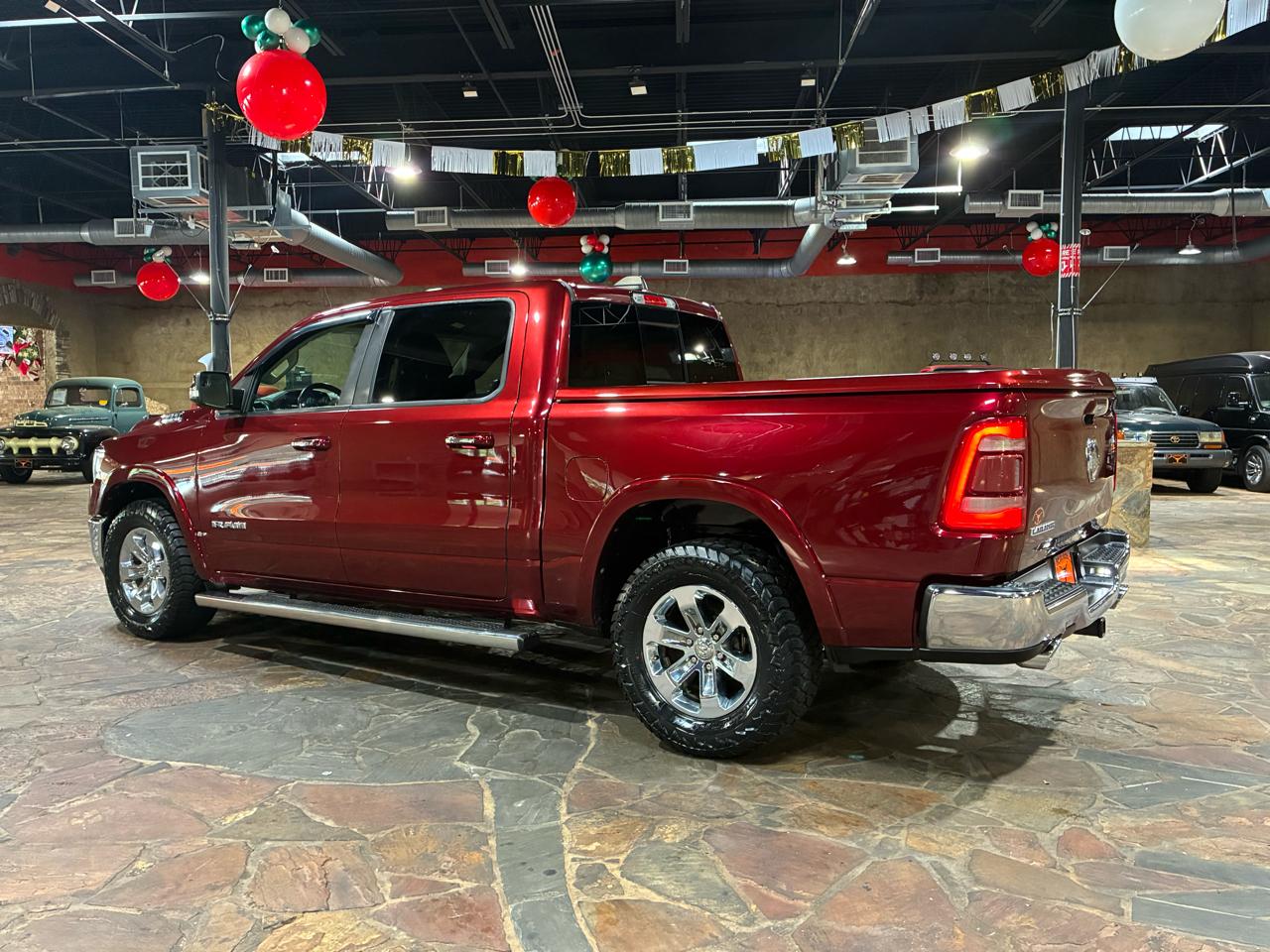 RAM 1500 Laramie 4x2 Crew Cab 5'7" Box 2019