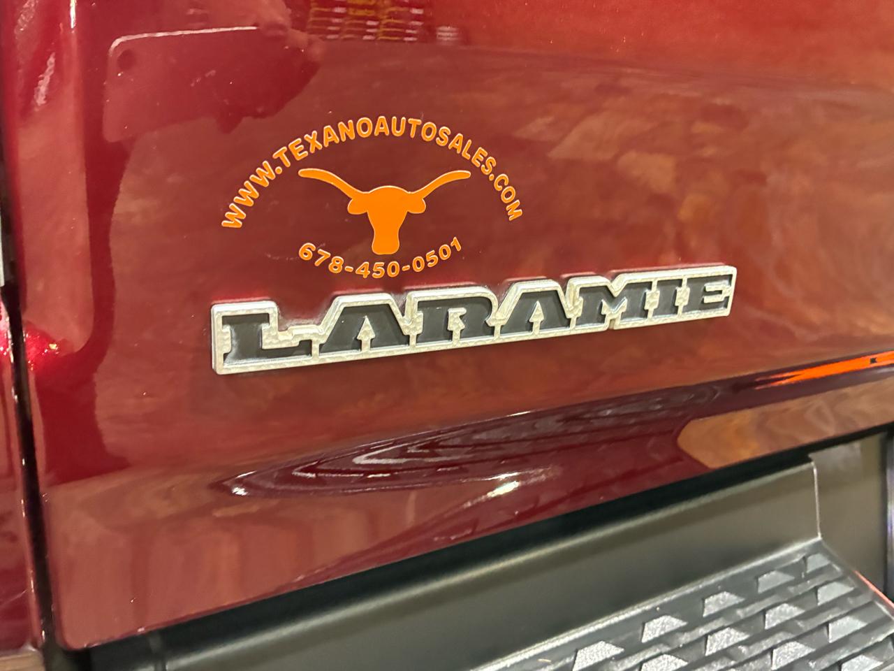 RAM 1500 Laramie 4x2 Crew Cab 5'7" Box 2019