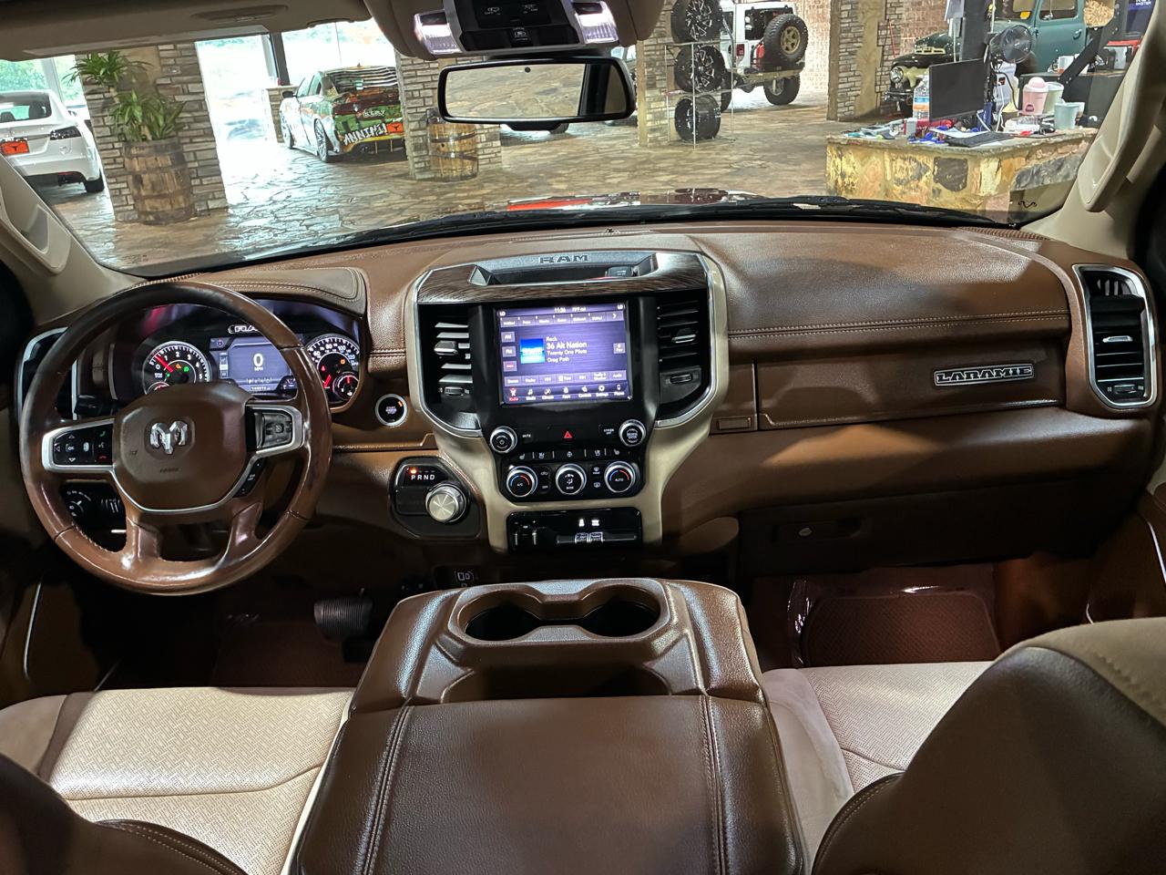 RAM 1500 Laramie 4x2 Crew Cab 5'7" Box 2019