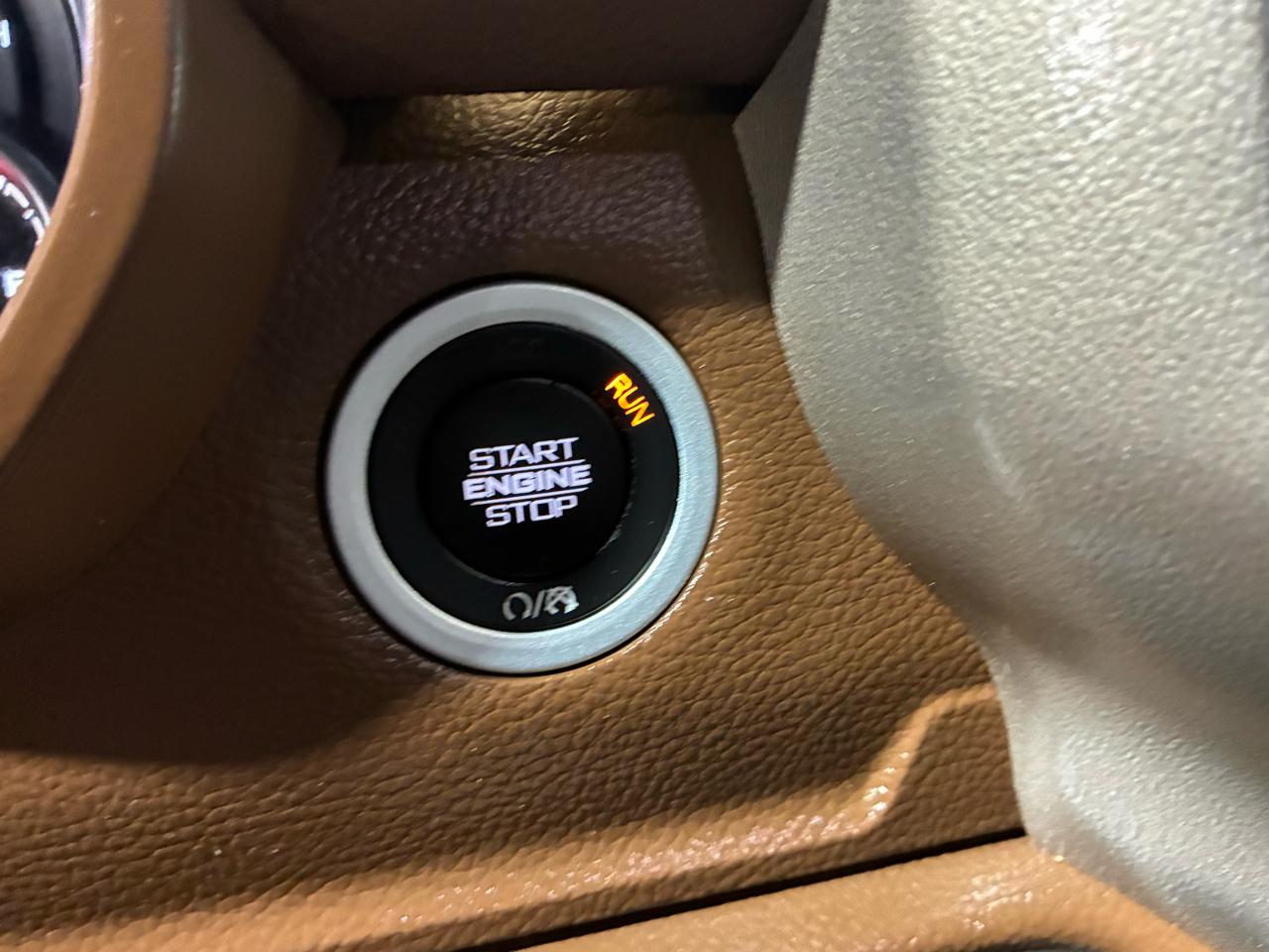 RAM 1500 Laramie 4x2 Crew Cab 5'7" Box 2019