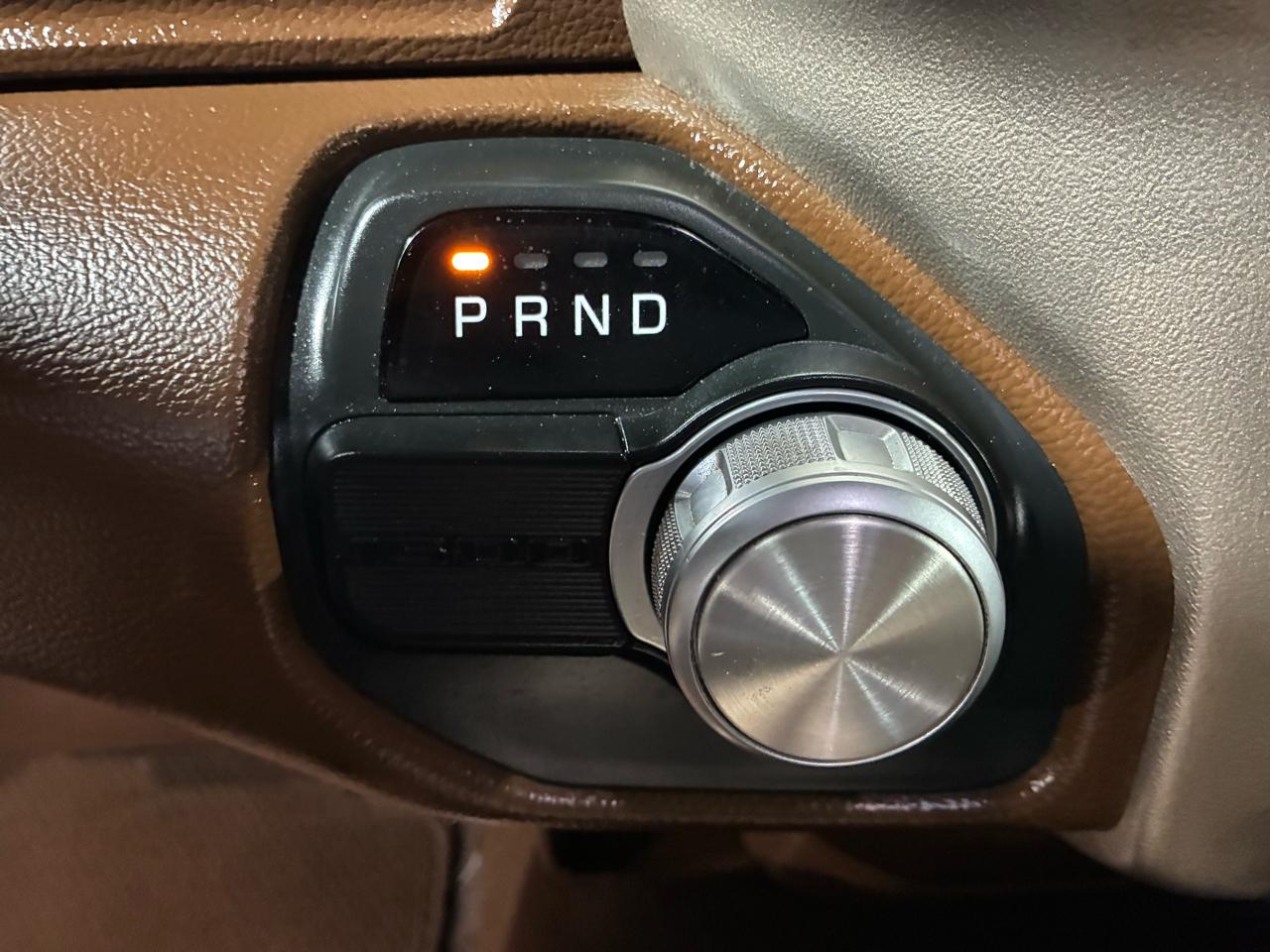 RAM 1500 Laramie 4x2 Crew Cab 5'7" Box 2019