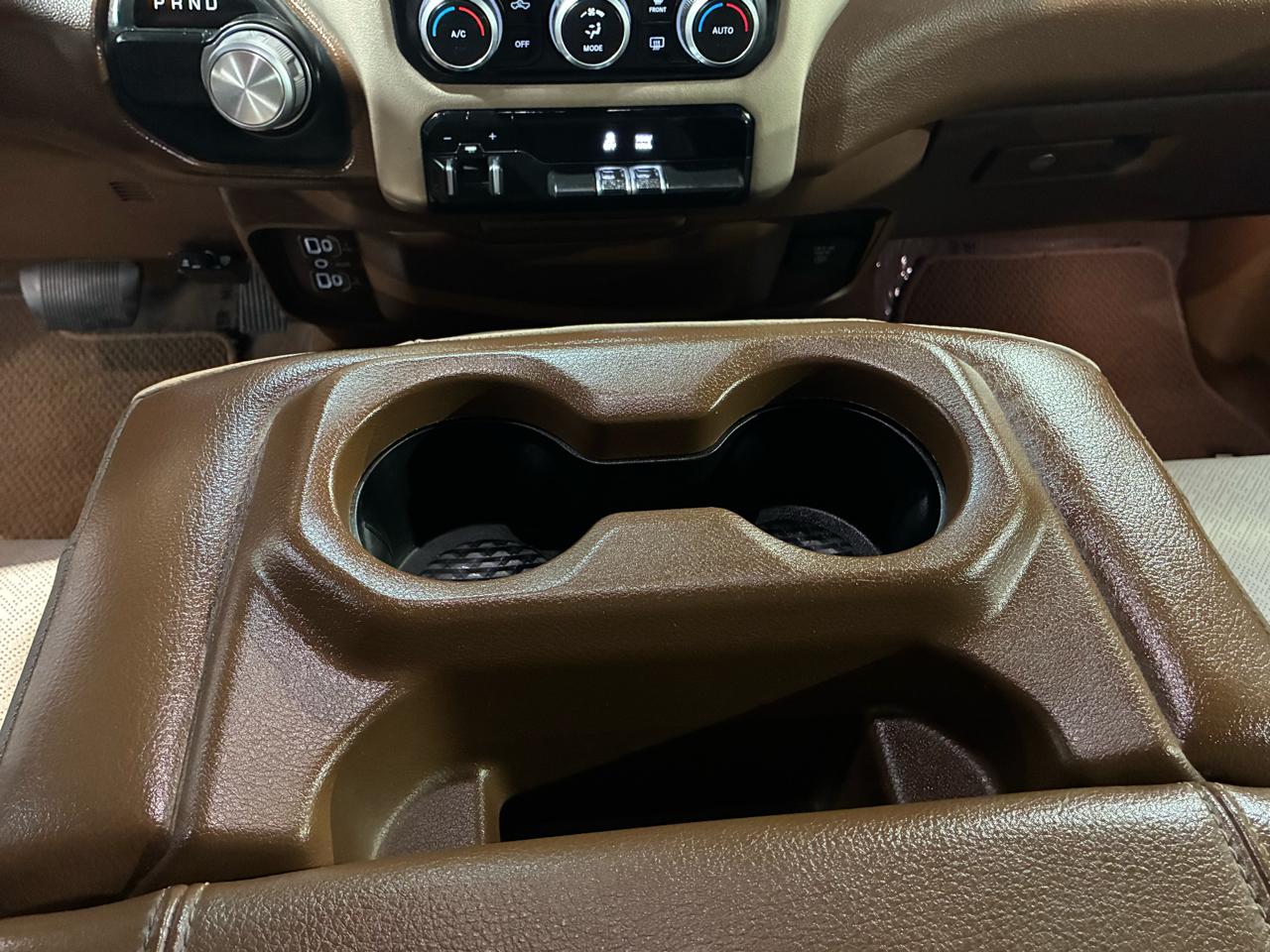 RAM 1500 Laramie 4x2 Crew Cab 5'7" Box 2019