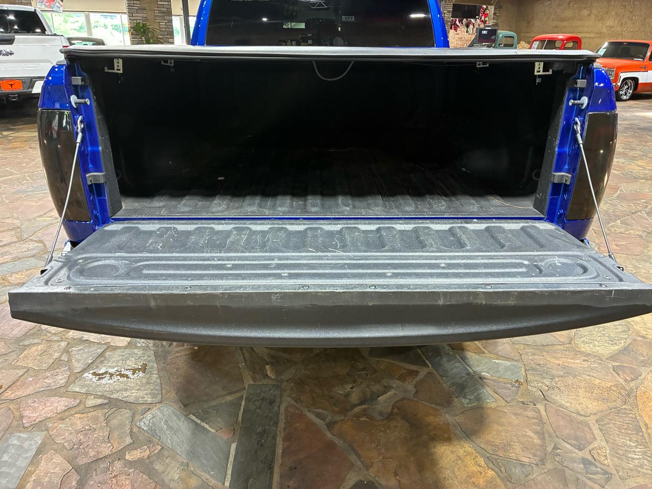 RAM 1500 Classic Express 4x2 Quad Cab 6'4" Box 2019