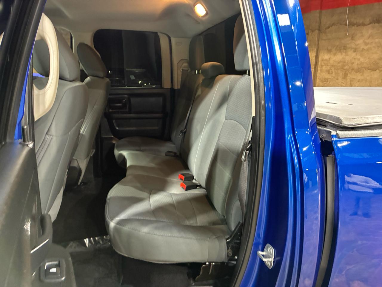 RAM 1500 Classic Express 4x2 Quad Cab 6'4" Box 2019