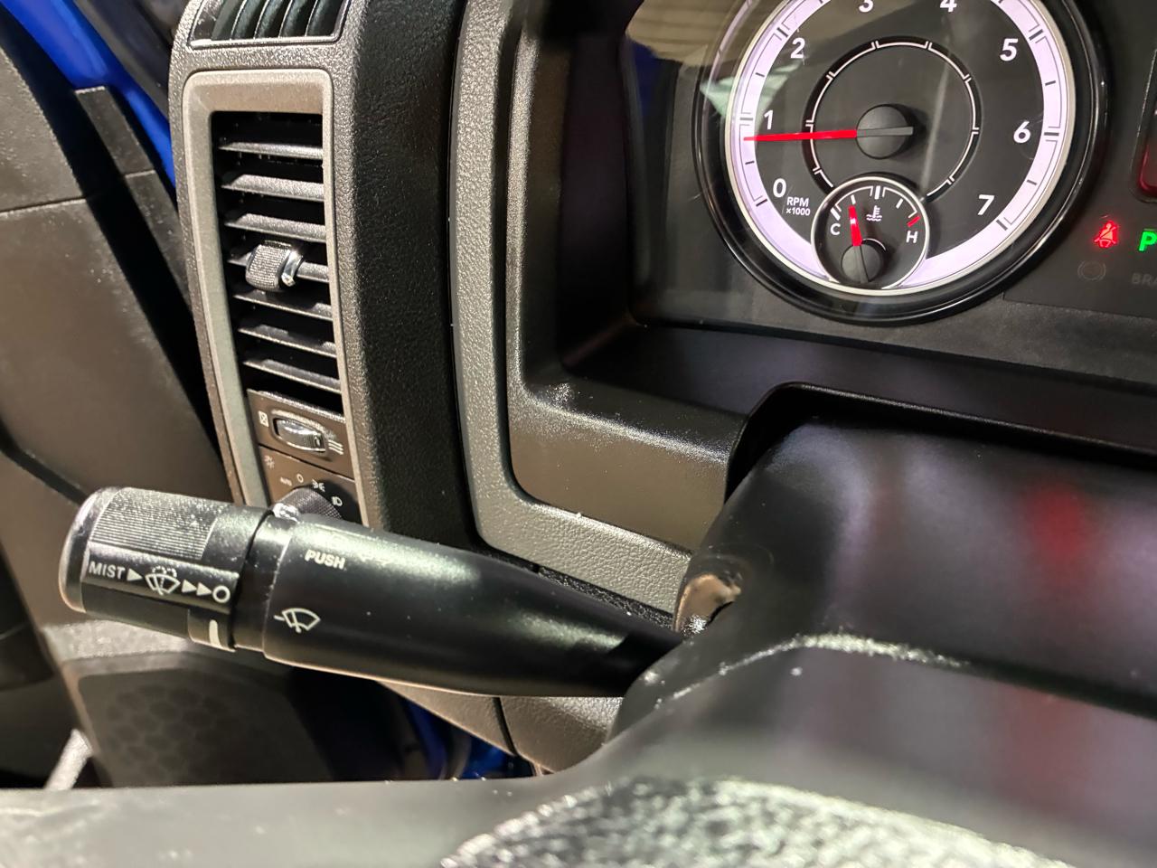 RAM 1500 Classic Express 4x2 Quad Cab 6'4" Box 2019