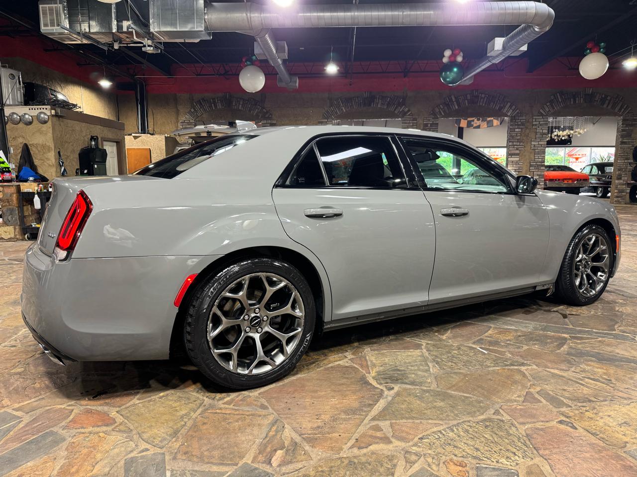 Chrysler 300 Touring RWD 2018
