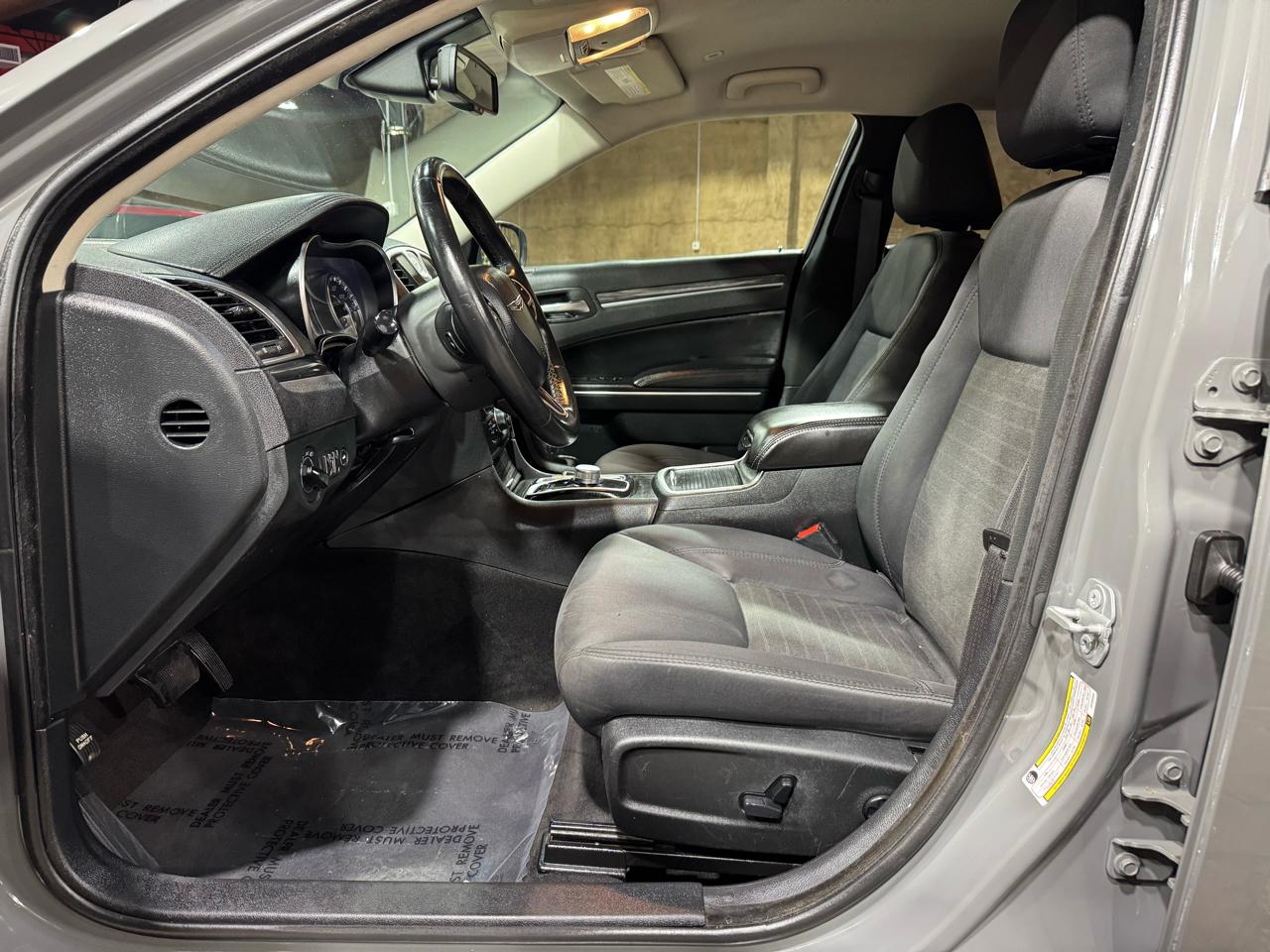 Chrysler 300 Touring RWD 2018