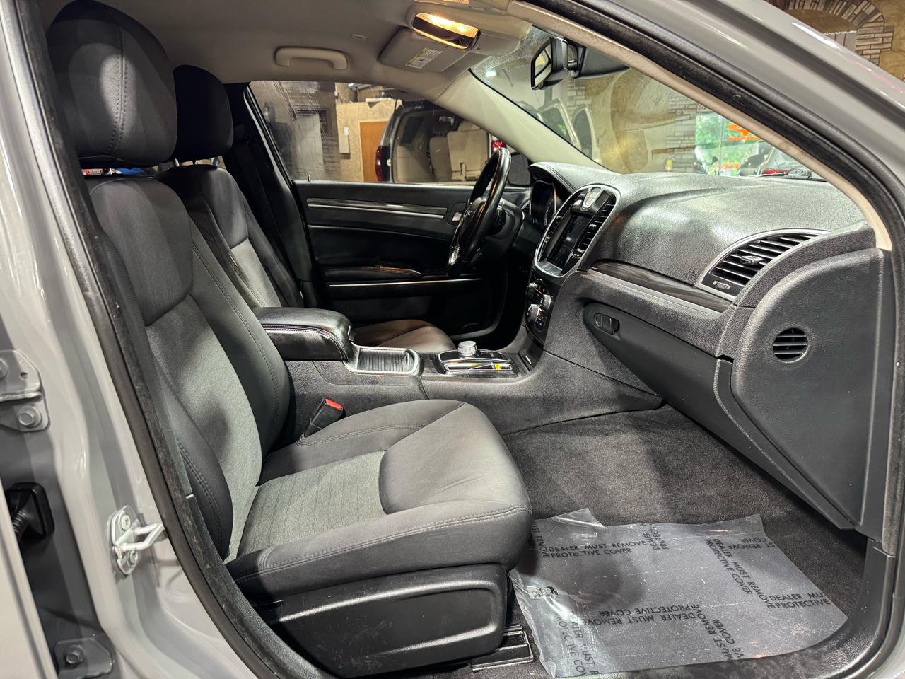 Chrysler 300 Touring RWD 2018
