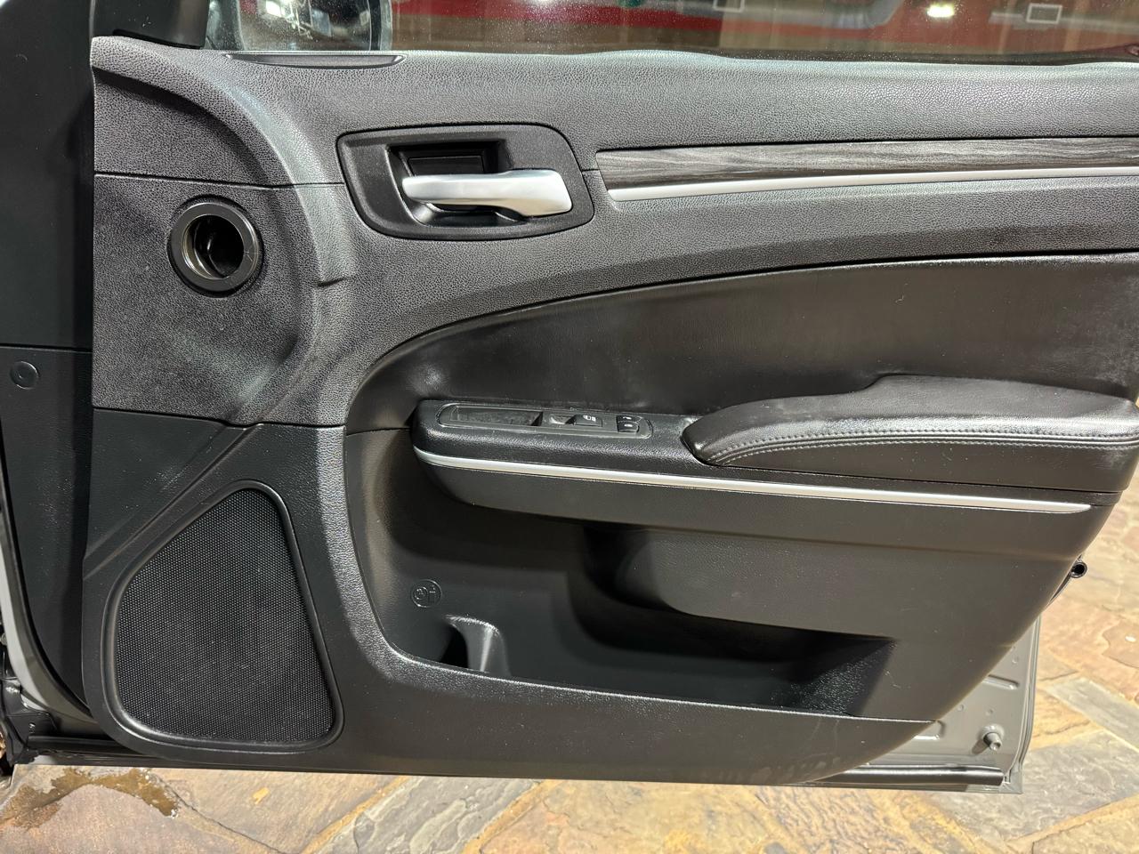 Chrysler 300 Touring RWD 2018