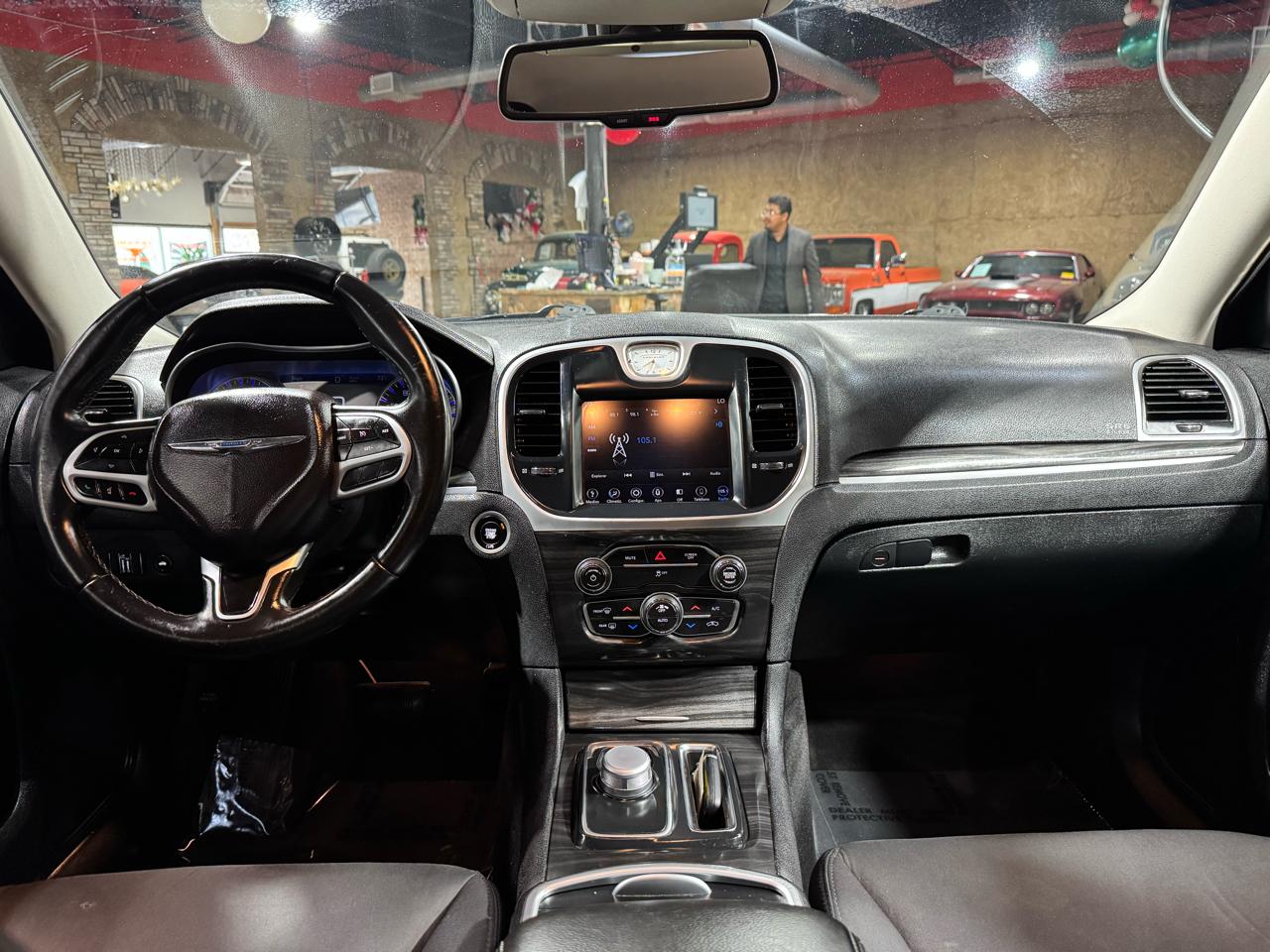 Chrysler 300 Touring RWD 2018