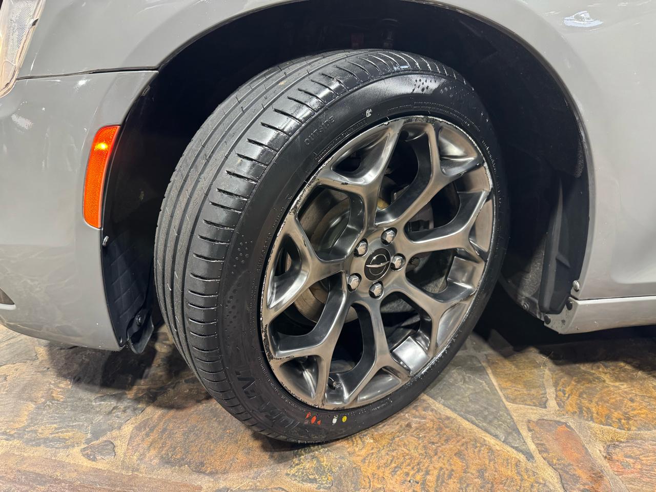 Chrysler 300 Touring RWD 2018