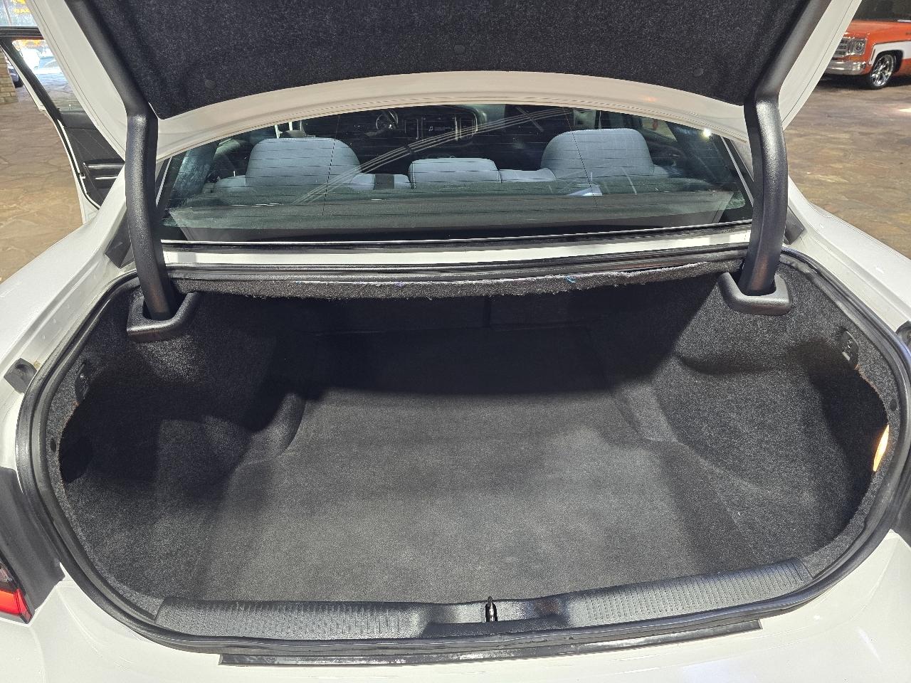 Dodge Charger SXT Plus RWD 2018